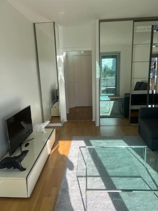 Apartament Tour Eiffel Terrasse Vue Seine Paryż Zewnętrze zdjęcie